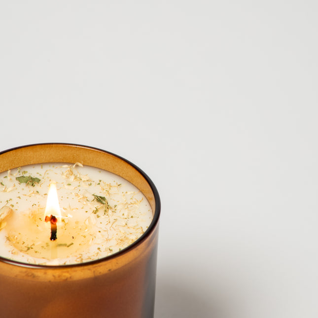 White Bloom - Essential Oil Glass Candle | Jasmine, Petitgrain and Ylang