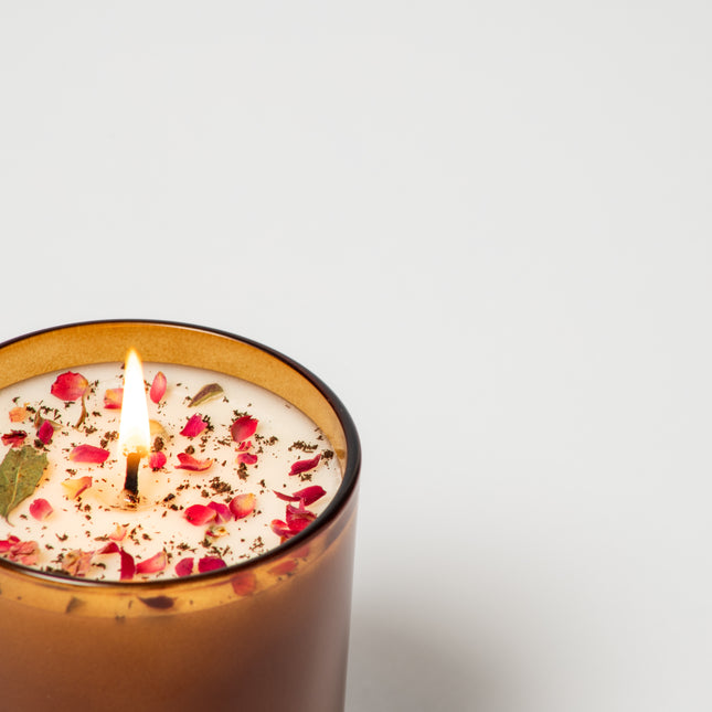 Cafe Oud - Essential Oil Glass Candle | Bergamot, Pimento, Oud and Davana